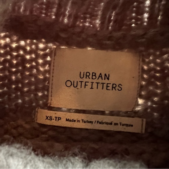 ⭐️ Urban Outfitters Gemma Cozy Gray Turtleneck Cocoon Sweater EXTRA SMALL XS - Picture 6 of 10